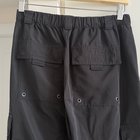Alo Yoga Cargo Pant - Picture 5 of 6